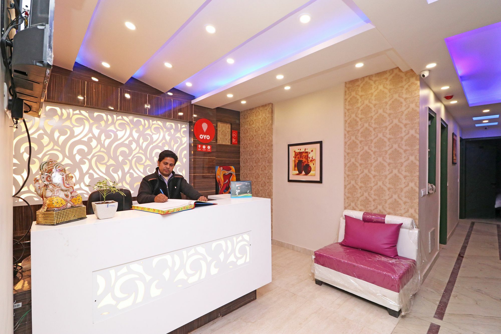 ניו דלהי Oyo 11593 Hotel Aman Guest House מראה חיצוני תמונה